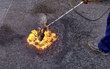 Upton Warren flat roofing repairs